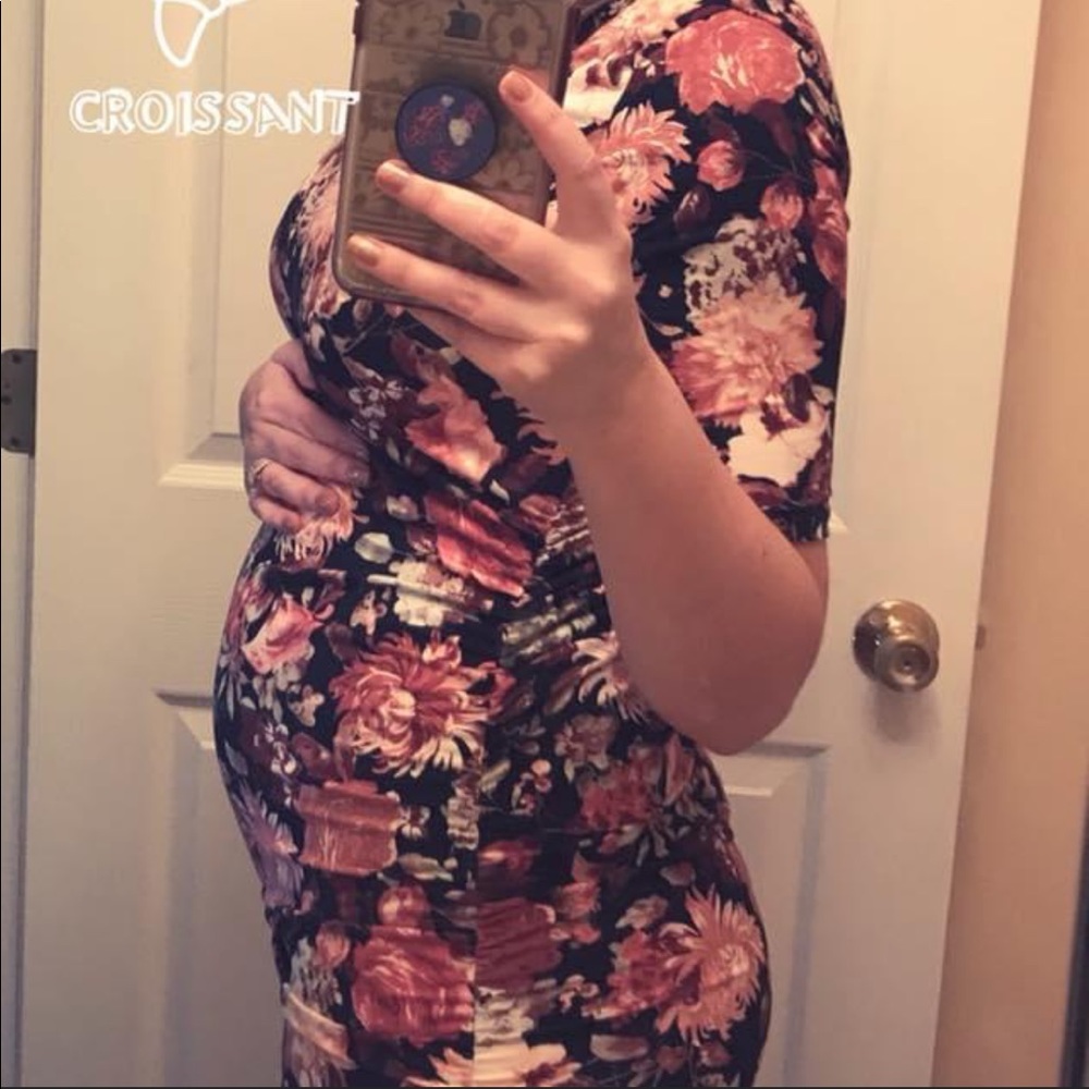 Flowered Bodycon Maternity Dress